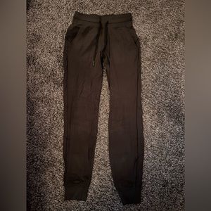 Lululemon joggers olive colored